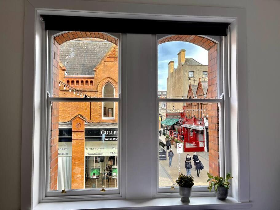 Charming City Townhouse Dublin Exterior photo
